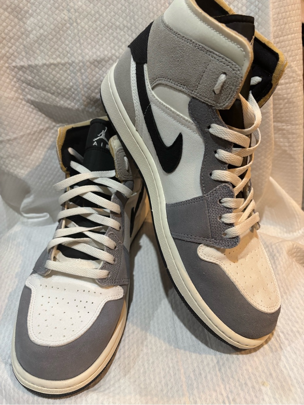 Nike Air Jordan 1 Mid SE Craft Cement Grey Men’s 11.5 DZ4136-002